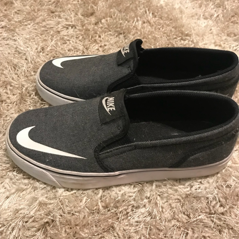 Nike slip on great condition